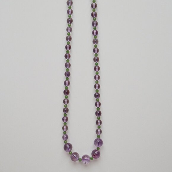 Handmade Natural Crystal Necklace | Amethyst 💜 & Jade 💚 - Picture 3 of 4